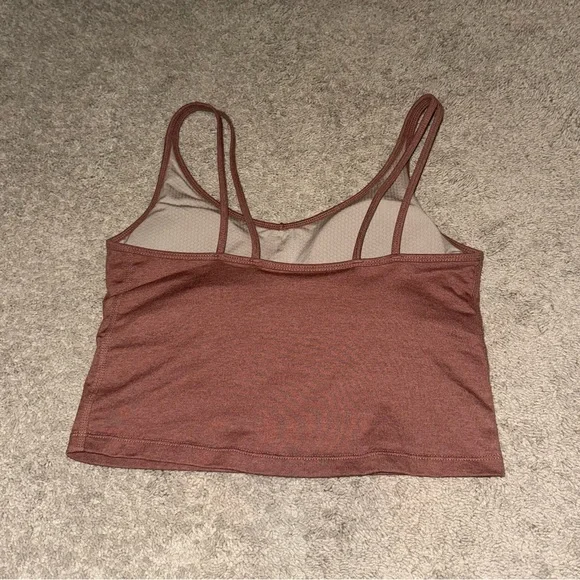 Vuori Halo Performance tank - Picture 5 of 10